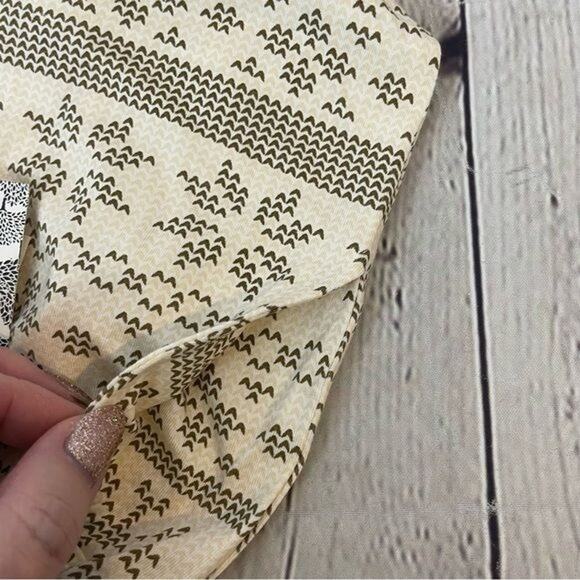 Kate Quinn Snowflake Pattern Viscose Bamboo Pants - Picture 3 of 4